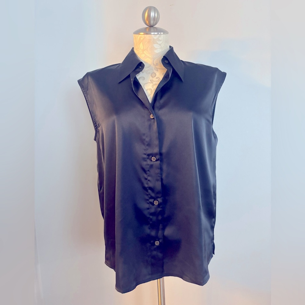 🆕 Banana Republic Silky Blouse Size Medium.  #H